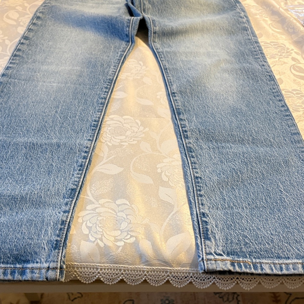 Levi's 501 originals  Women's Light Blue Straight-Leg Jeans w 26 inseam 30 NWT